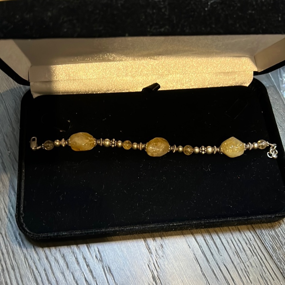 Bracelet